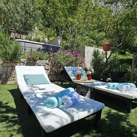 3-bedroom Sunset House With Jacuzzi & Spectacular Sea View Σπίτι διακοπών Omiš