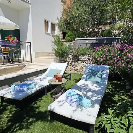 Σπίτι διακοπών 3-bedroom Sunset House With Jacuzzi & Spectacular Sea View